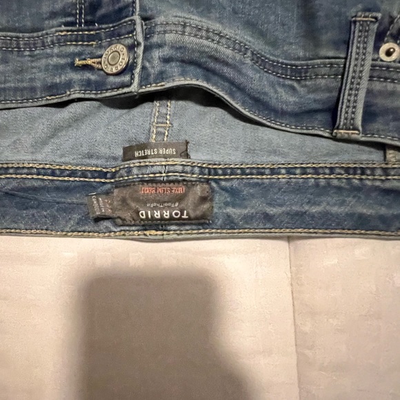 NWT Torrid plus size Jeans - Picture 3 of 7